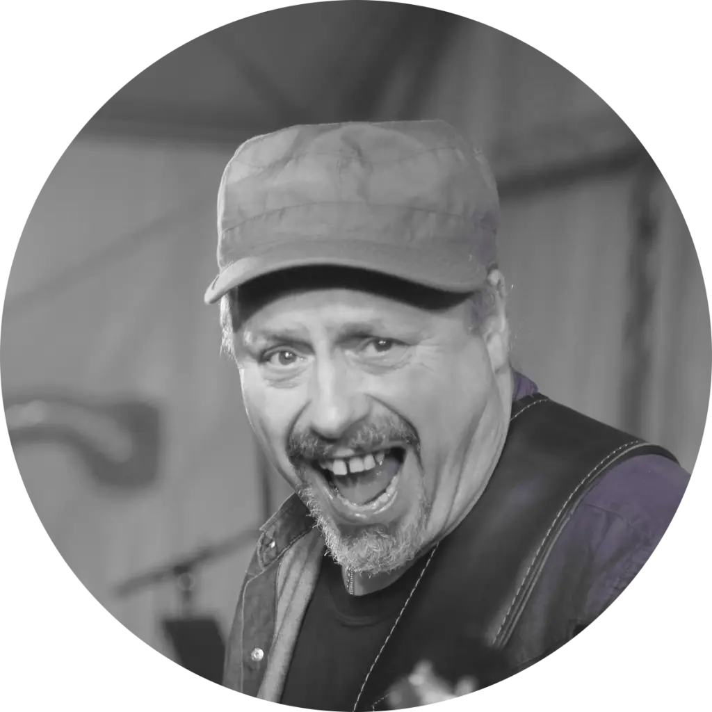 Massimo, Bassist